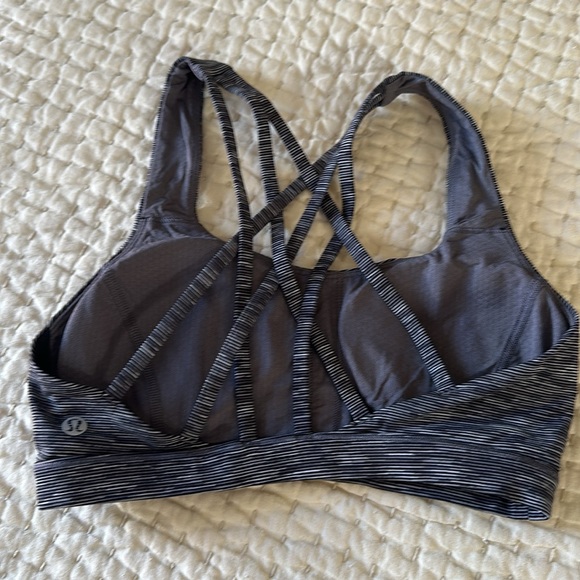 Lululemon free to be serene bra - Picture 2 of 4